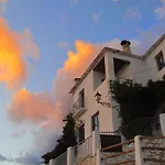 Guest house Chimeneas